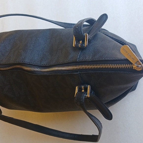 MICHAEL KORS Jet Set Elegant Black Tote Bag - Picture 4 of 7